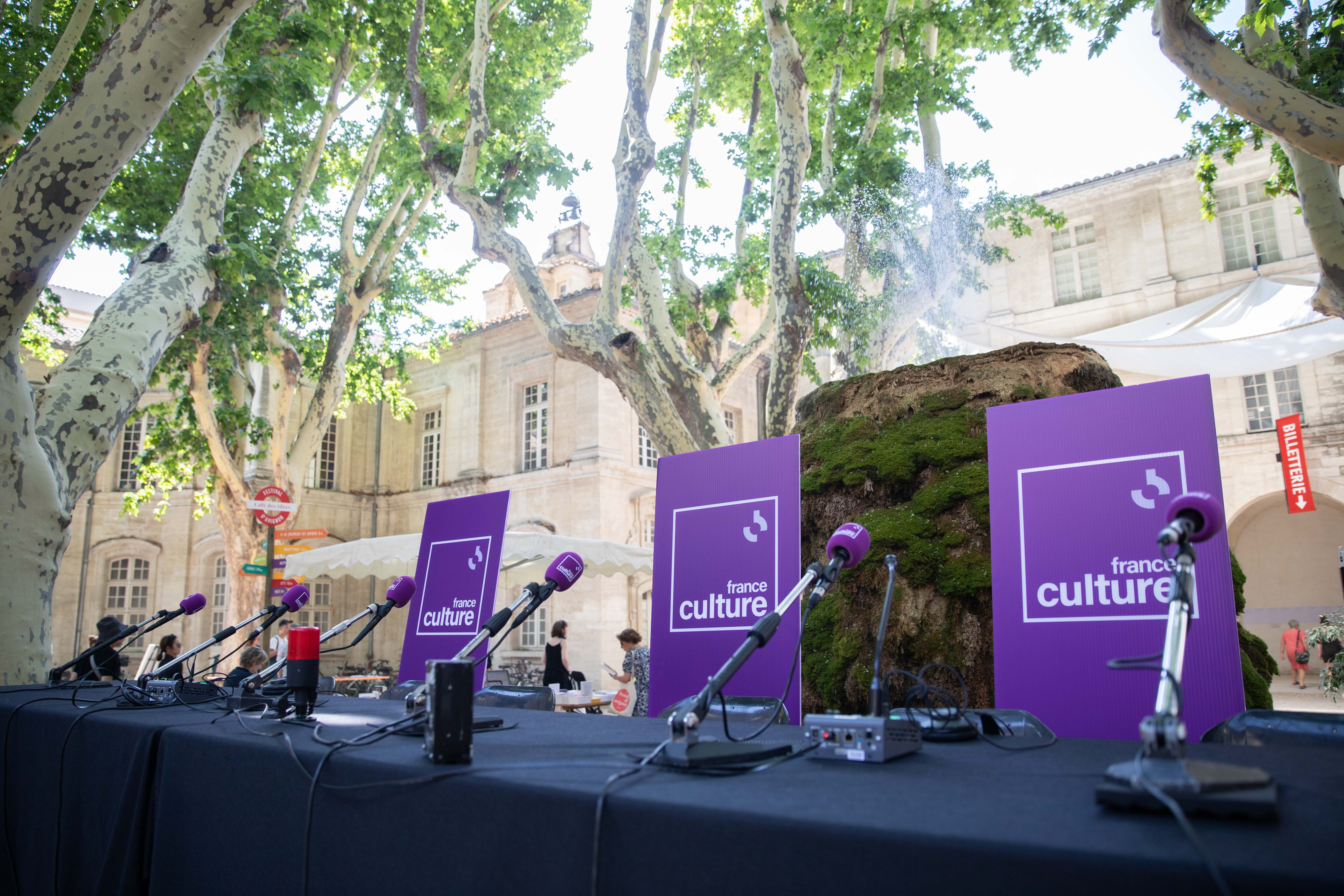 Will you come to dinner? | Festival d'Avignon